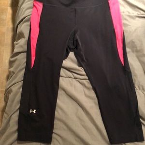 Under Armour crop leggings